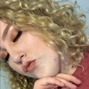 Meet your Posher, Lyndsey